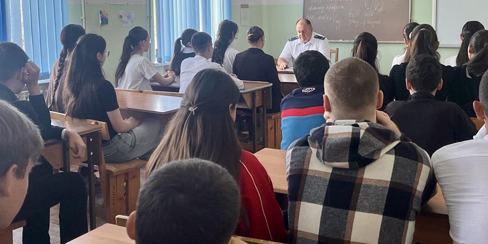Прокуратура Знаурского района провела правовой урок для школьников 