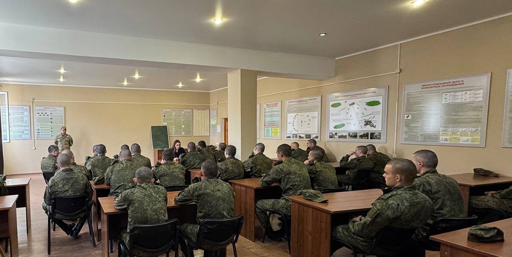 Военной прокуратурой проведена лекция о преступлениях против военной службы